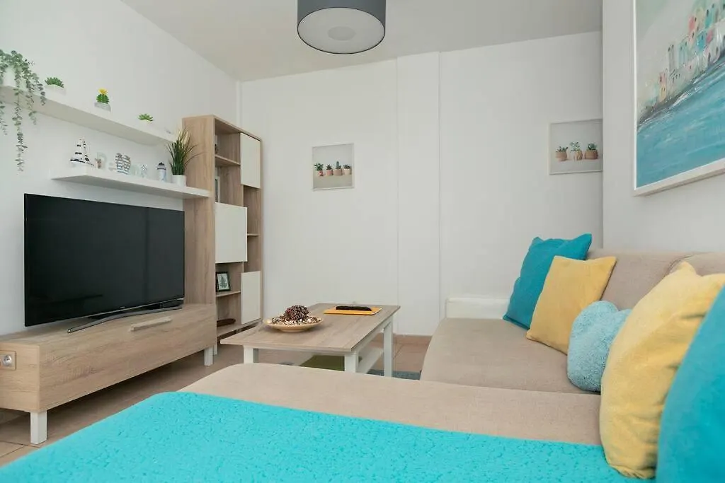Lovely Spacious Apartment In San Isidro  Spain