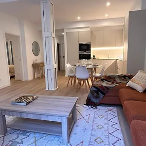 https://churruca-apartment-with-terrace.basquecountryhotels.org