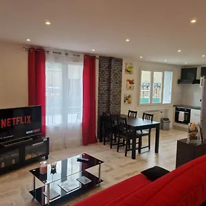 https://superbe-appartement-2-pices-aix-les-bains-riviera-des.hotels-rhonealpes.com